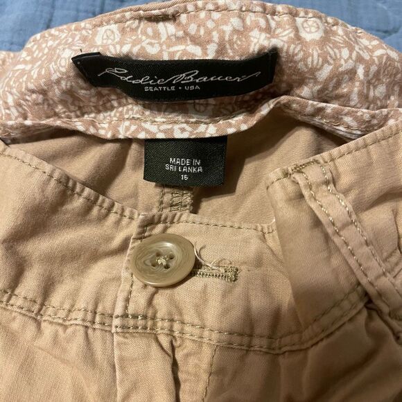 Eddie Bauer Khaki Shorts 16 - Picture 2 of 7